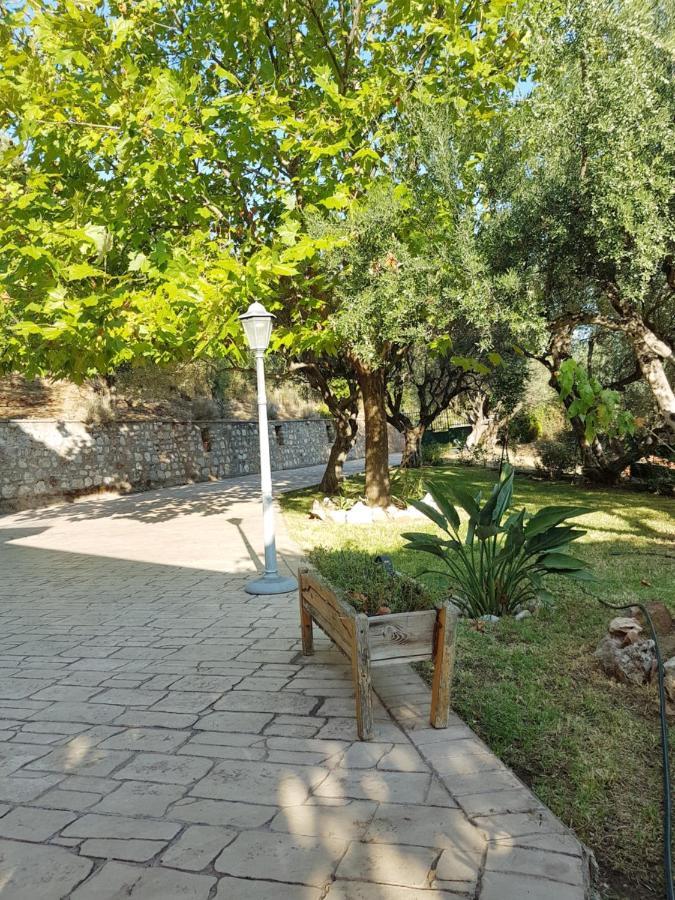 σπίτι με θέα Nafpaktos